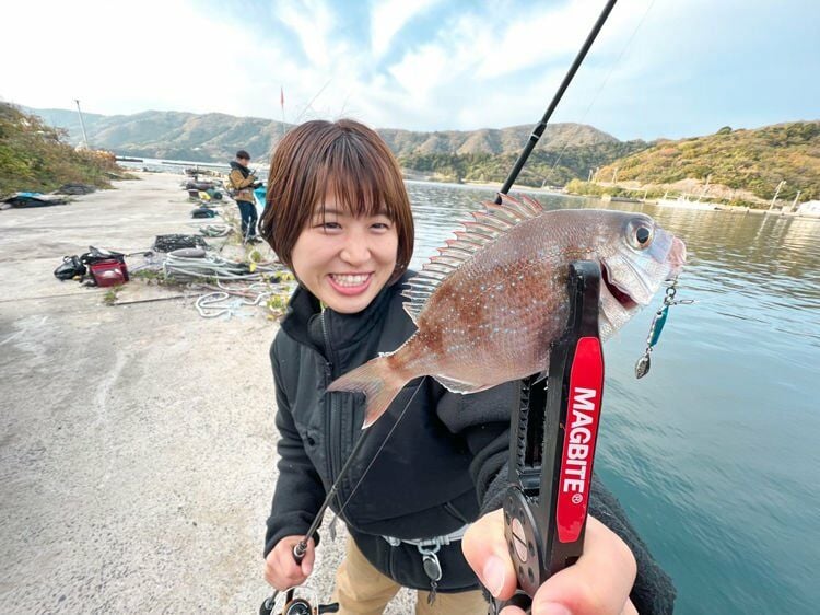 Magbite%20Chirimen%20Jig%202gr%2002%20Lazer%20Sardine